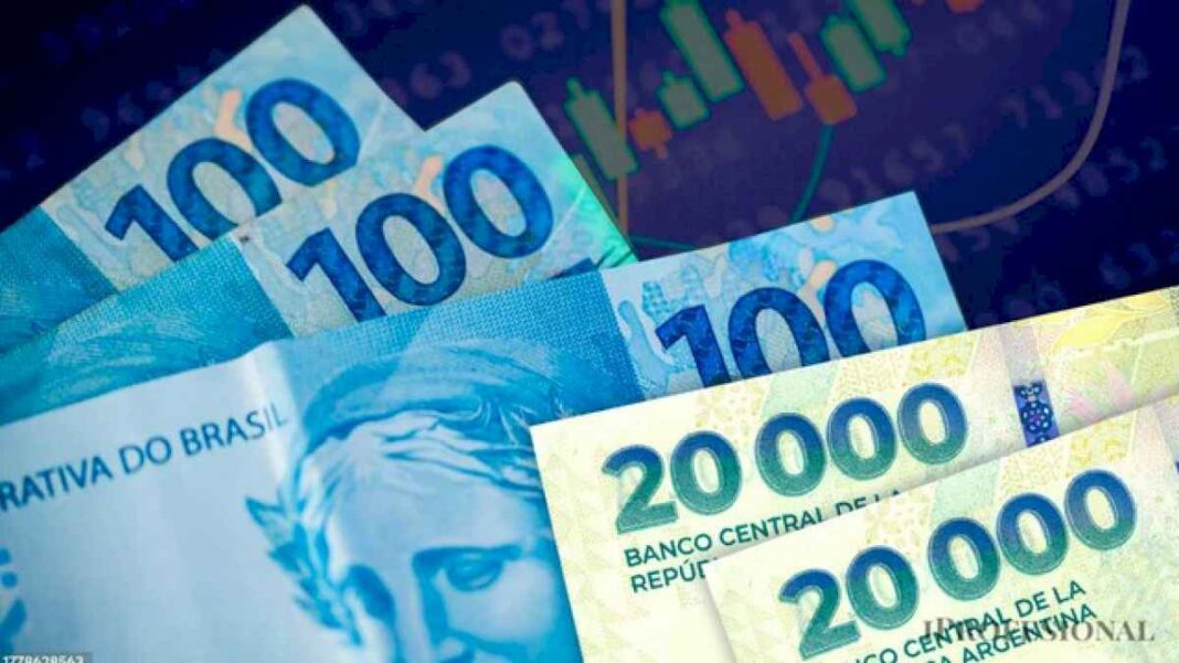 «el-peso-fuerte-llego-para-quedarse»,-afirma-un-analista-financiero