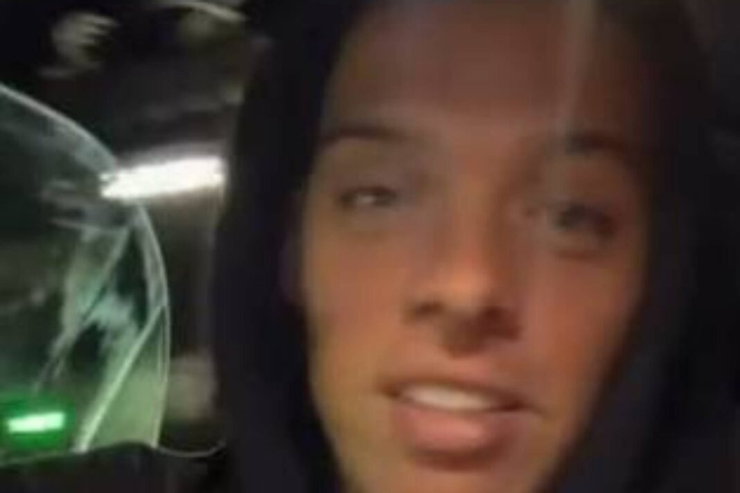 Santiago Maratea, influencer argentino, en un contexto vial