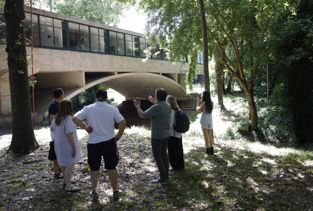 Fachada de la Basílica Nuestra Señora del Pilar en Recoleta, Buenos Aires, uno de los monumentos incluidos en los recorridos.