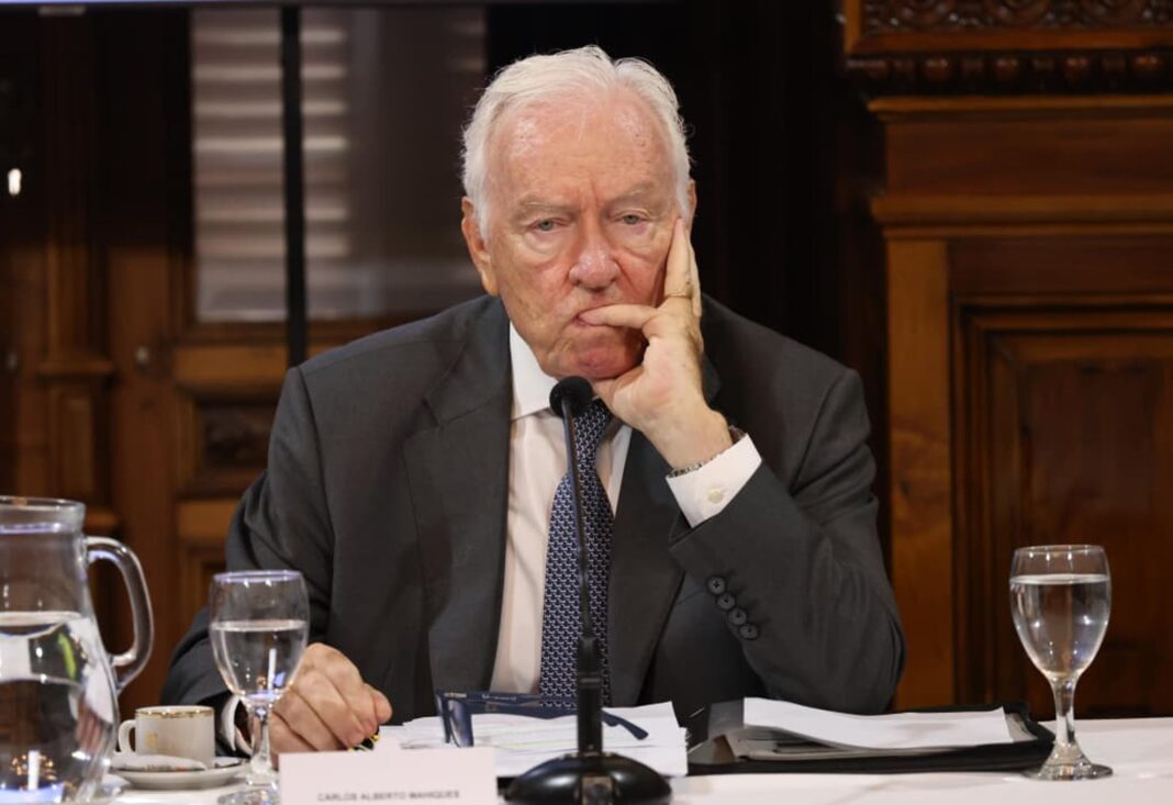 Carlos Mahiques durante su exposición en la audiencia pública del Senado