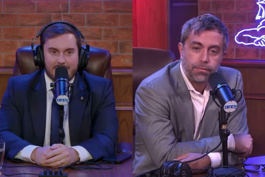 Felipe Núñez y Federico Furiase, funcionarios del equipo económico, en conferencia de prensa.