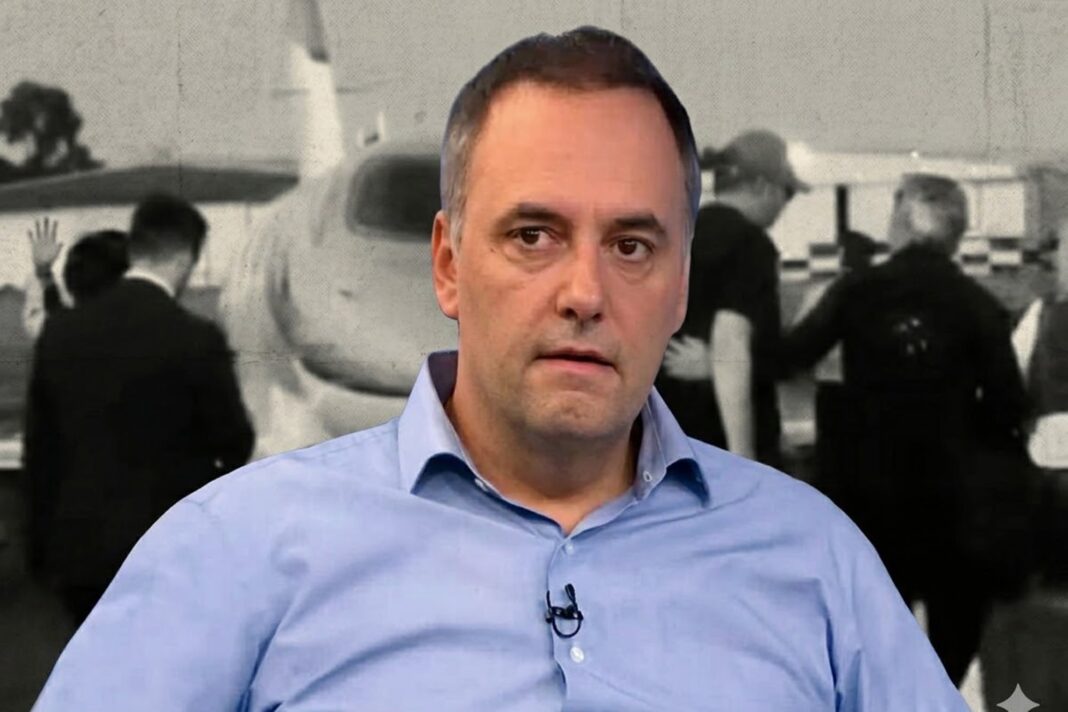 Manuel Adorni, Jefe de Gabinete, en una conferencia de prensa.