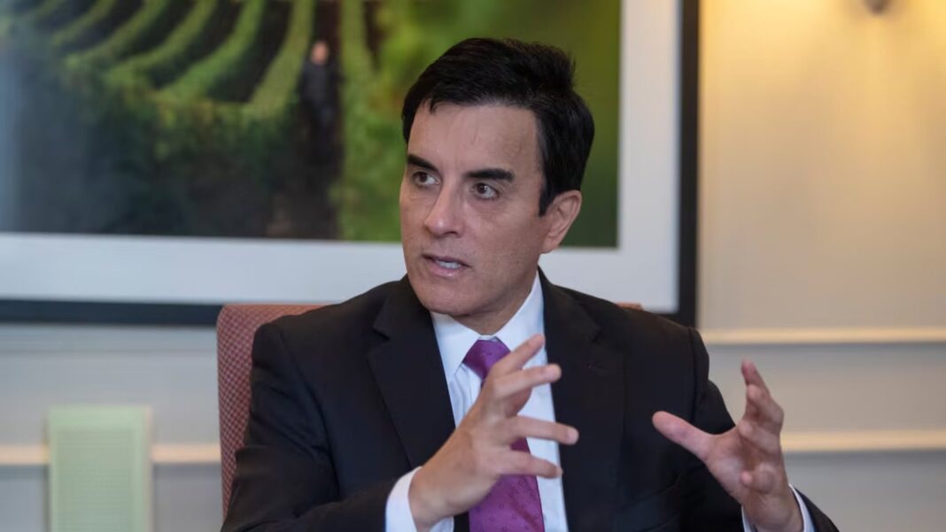 Carlos Espá en entrevista