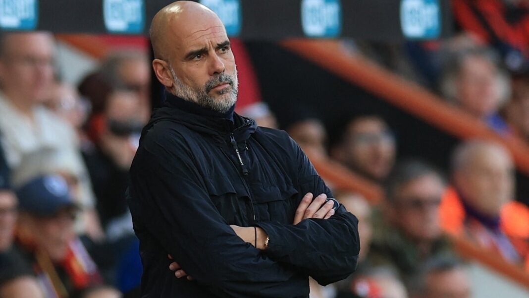 Pep Guardiola durante un partido del Manchester City