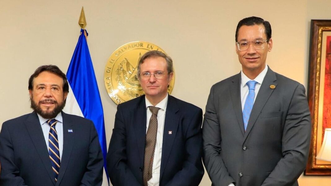 Reunión entre Vicepresidencia de El Salvador y CERTAL
