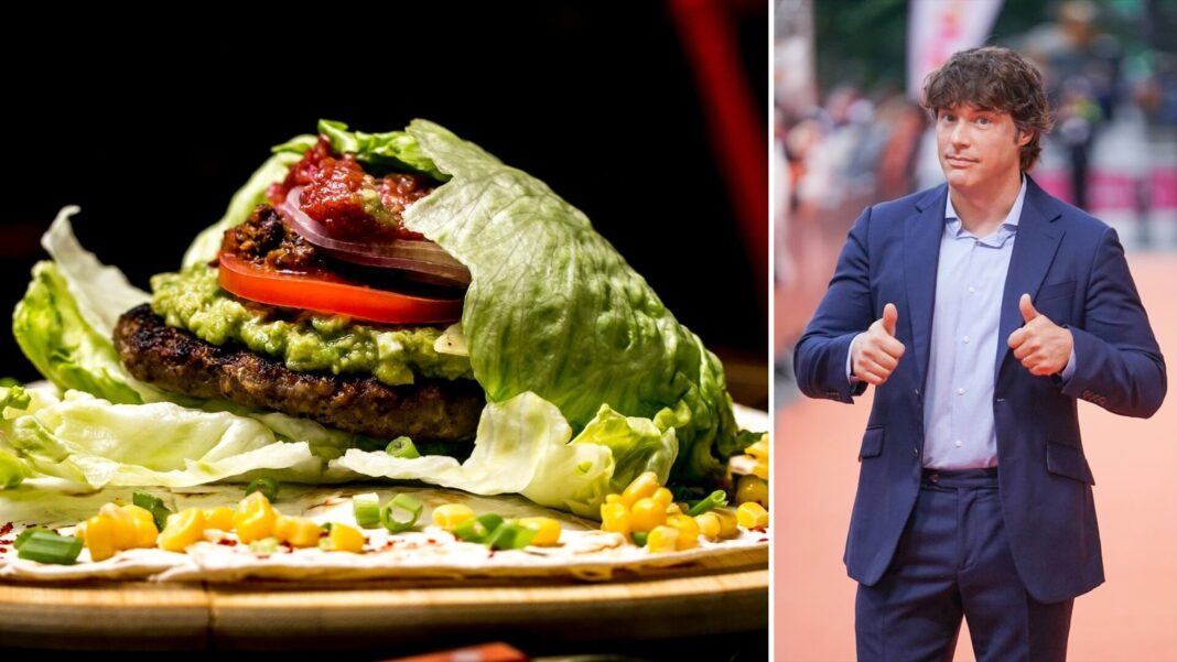 Hamburguesa saludable de Jordi Cruz con lechuga iceberg, aguacate, tomate y queso cheddar