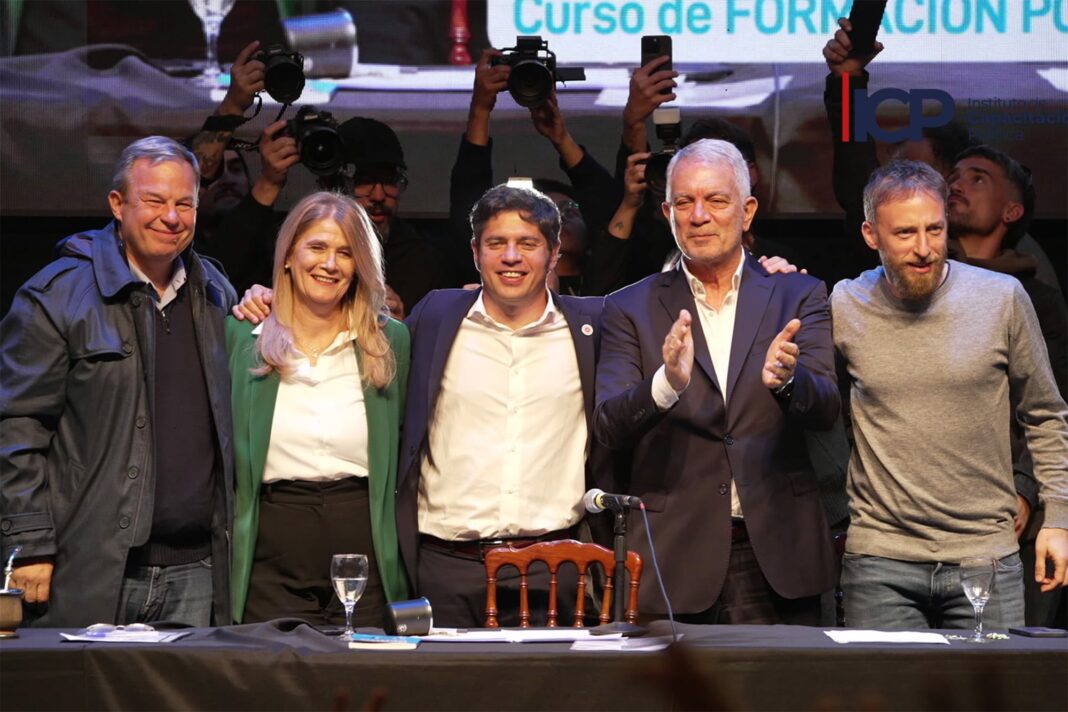 Axel Kicillof habla en un acto del PJ bonaerense en La Plata