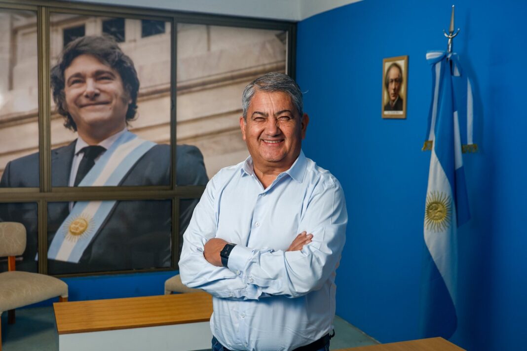 Ramón Vera, diputado bonaerense de La Libertad Avanza, durante una entrevista