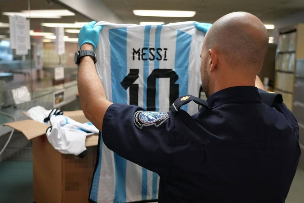 Camisetas de Messi incautadas por la CBP en un control fronterizo