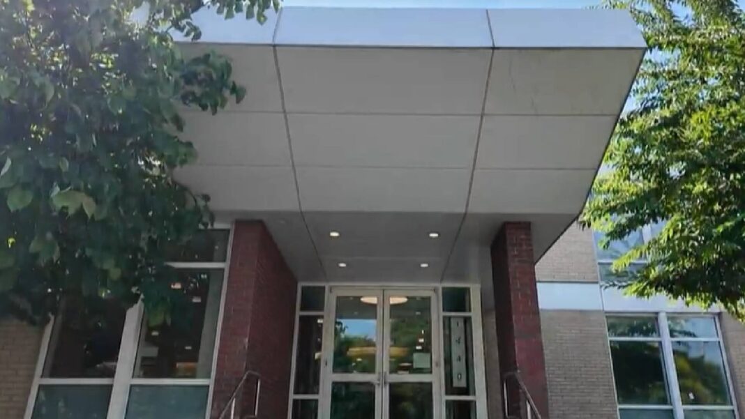 Centro de bienestar comunitario gratuito en Pelham Bay, Bronx