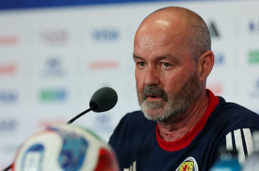 Steve Clarke en conferencia de prensa antes del partido Escocia vs Brasil