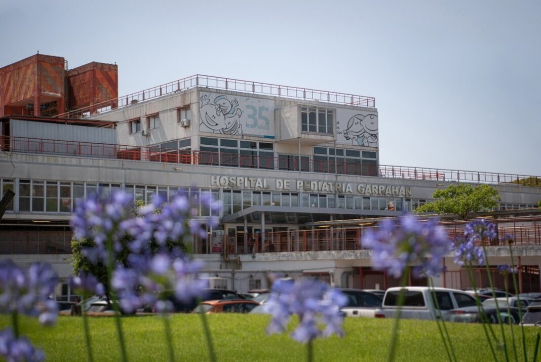 Gemelas trasplantadas en el Hospital Garrahan