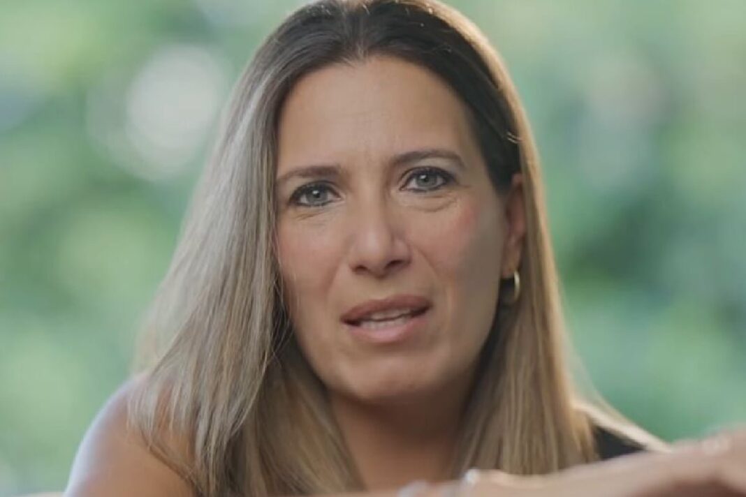 Gisela Gilges, life coach, explicando los cinco recursos para la resiliencia