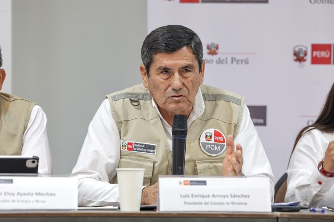Luis Arroyo en conferencia de prensa
