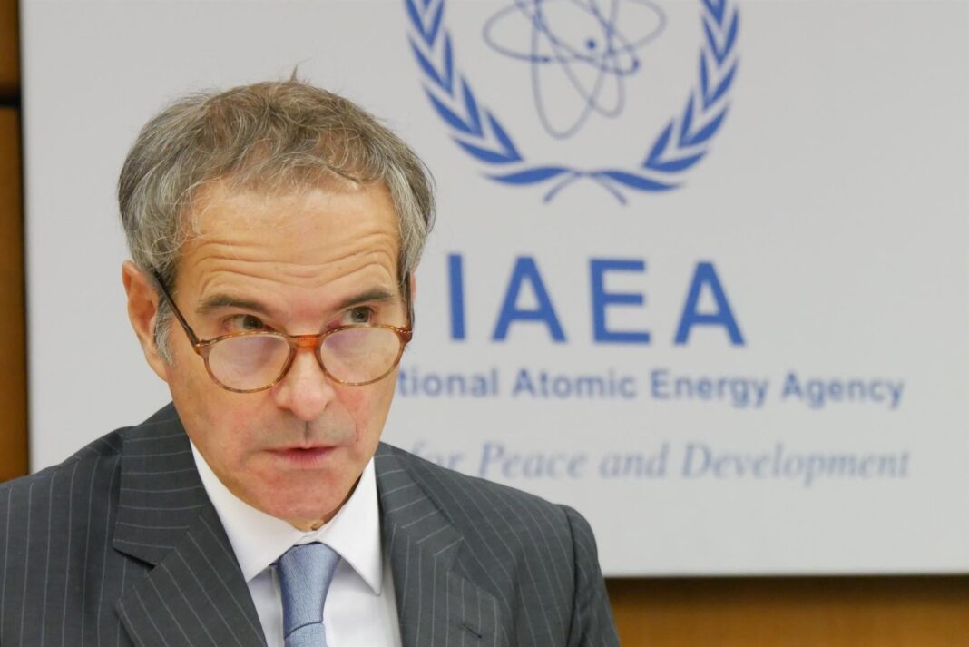 Rafael Grossi durante una rueda de prensa en la central nuclear de Fukushima