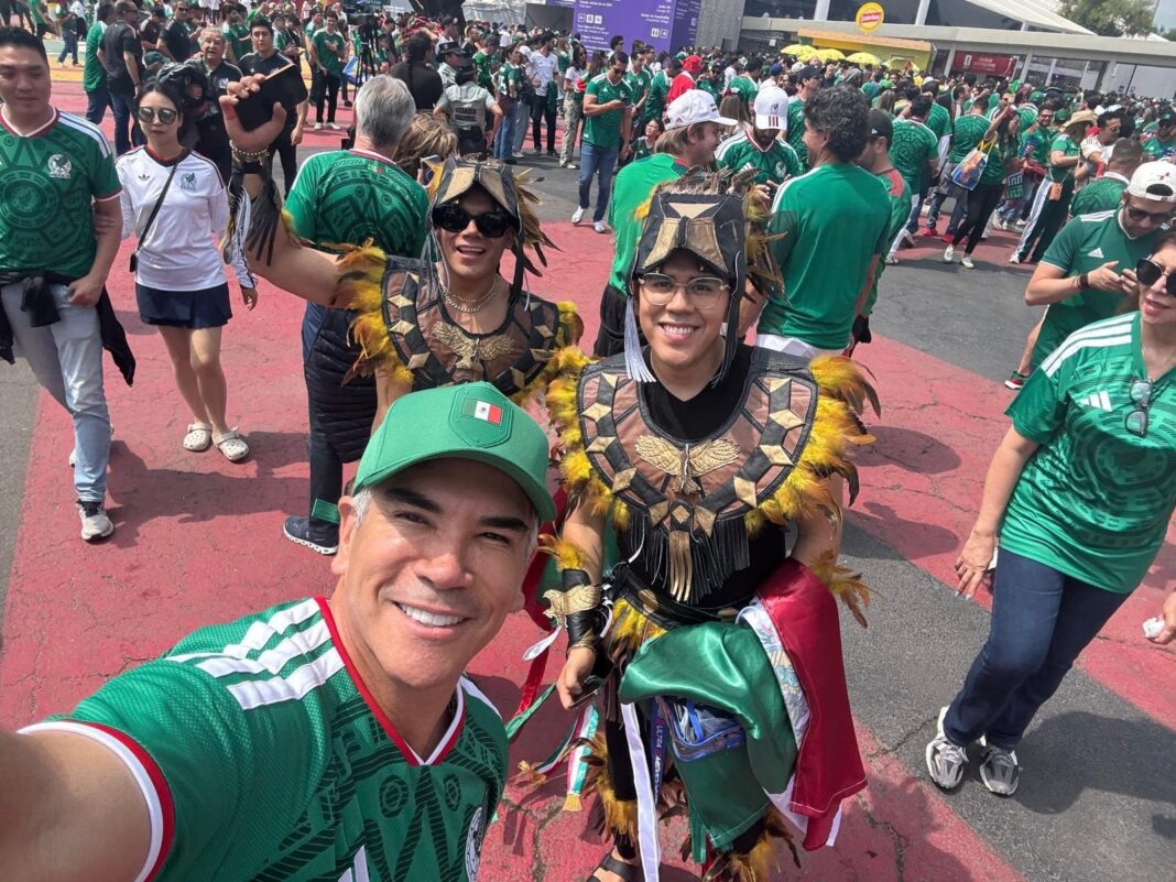 Alejandro Alito Moreno en evento público