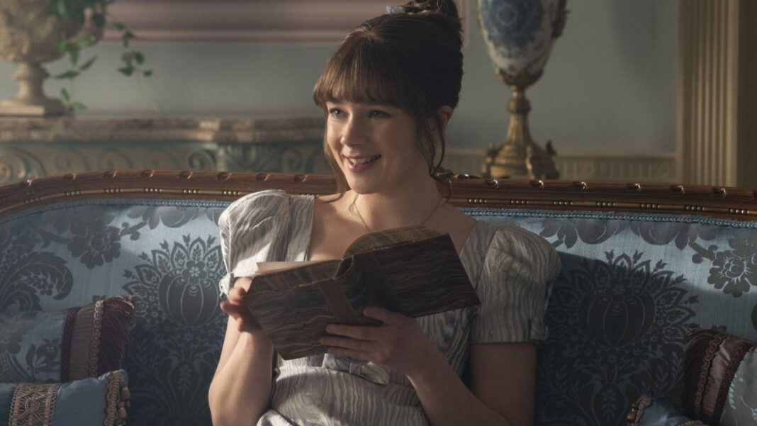 Calam Lynch en una escena de la serie Bridgerton