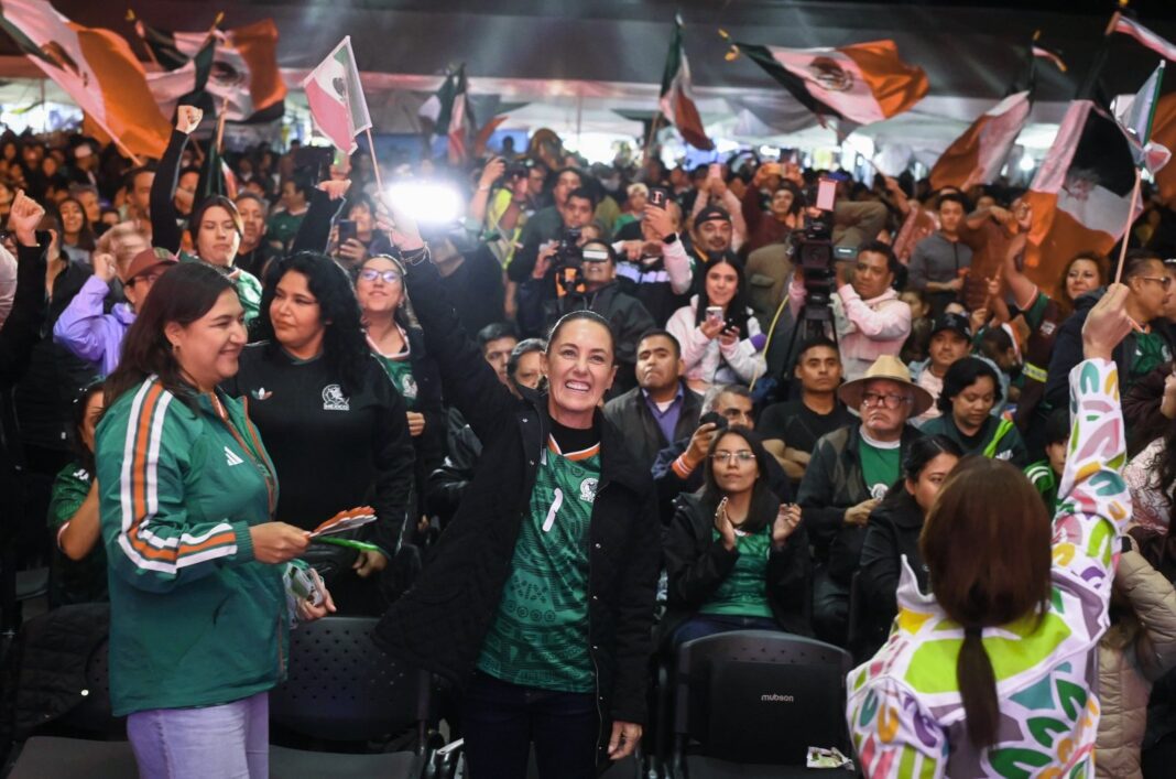 Claudia Sheinbaum y Clara Brugada celebran en el Parque Tezozómoc el triunfo de México ante Ecuador en el Mundial 2026