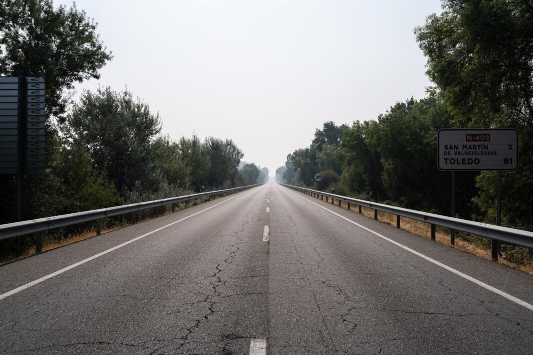 Carretera abierta al tráfico tras incendios forestales en la sierra oeste de Madrid