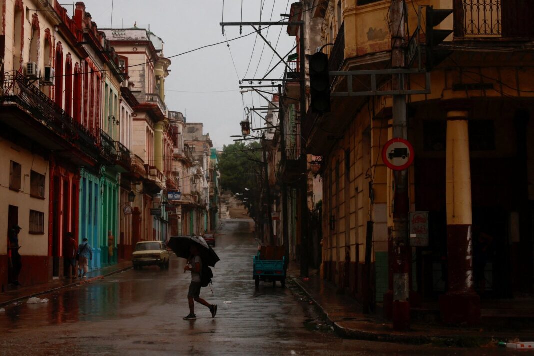 Mapa de Cuba con zonas en oscuridad y resaltado de La Habana