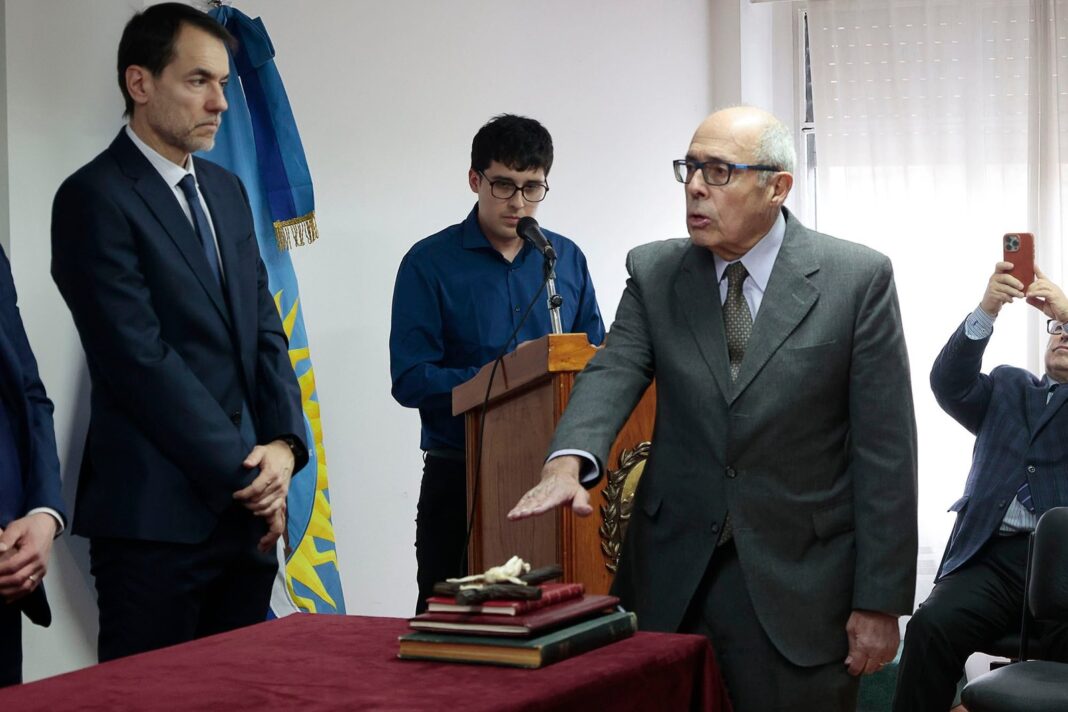 Eduardo Sosa durante la ceremonia de jura como procurador general de Justicia de Santa Cruz