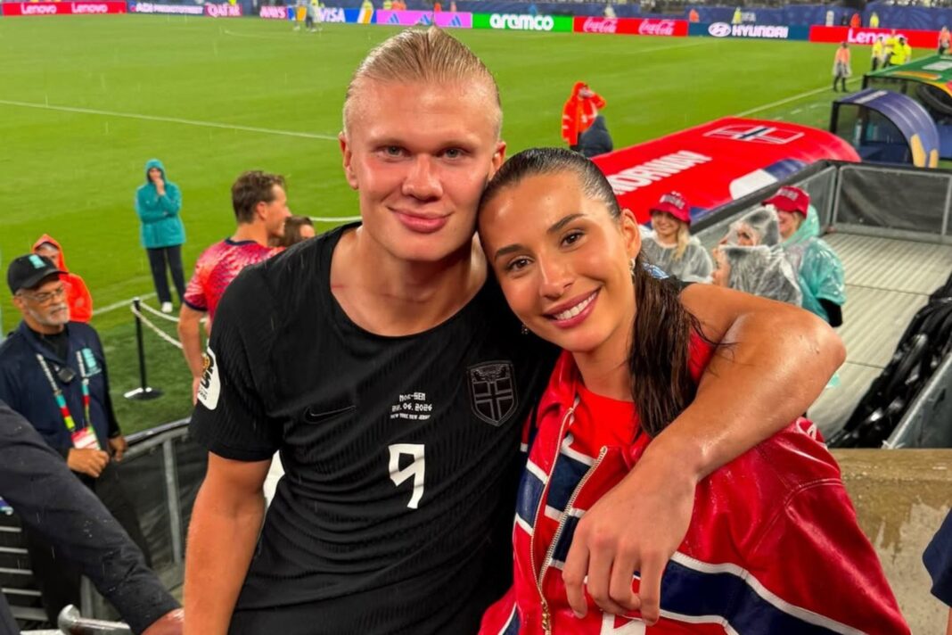 Erling Haaland y su novia Isabel Haugseng Johansen en un evento público