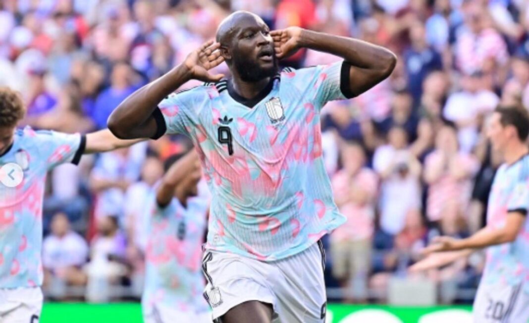 Romelu Lukaku celebrando un gol con gestos durante el partido Bélgica vs Estados Unidos en el Mundial 2026