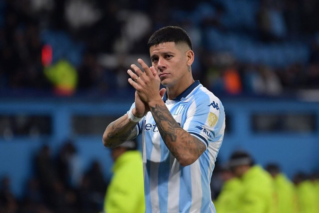 Marcos Rojo entrenando con Racing Club