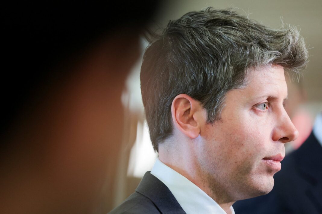 Sam Altman, CEO de OpenAI, en una entrevista