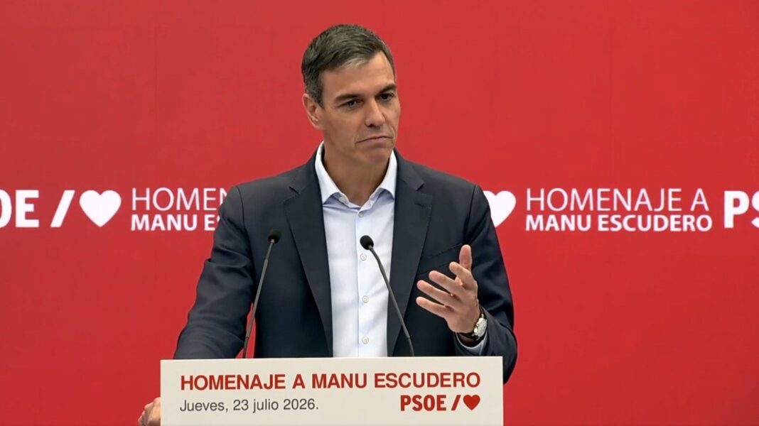 Pedro Sánchez durante el homenaje a Manuel Escudero en la sede del PSOE en Madrid