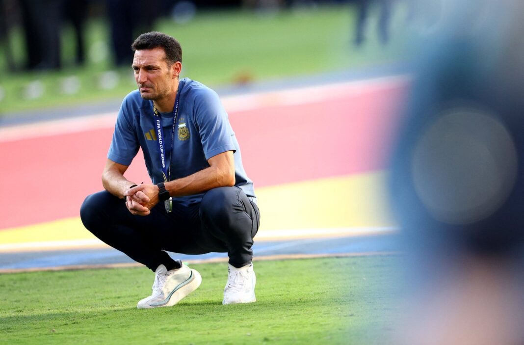 Lionel Scaloni durante la conferencia de prensa posterior al partido Argentina vs España