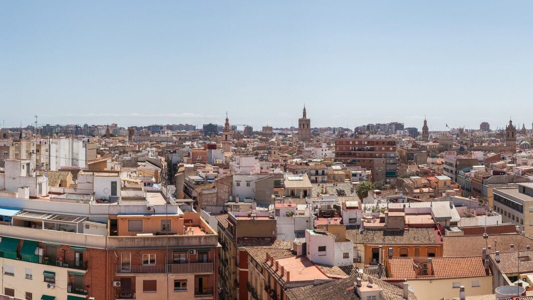 Mapa del clima de Valencia con temperaturas y nubosidad