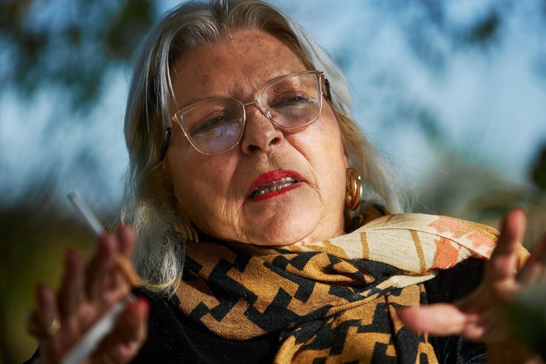Elisa Carrió en una conferencia de prensa