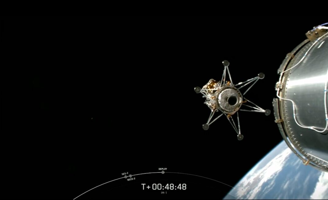 Cohete de SpaceX en el espacio