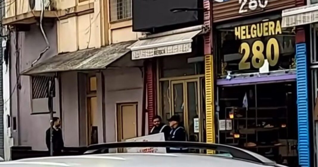Sinagoga en el barrio de Flores desalojada por la Policía de la Ciudad