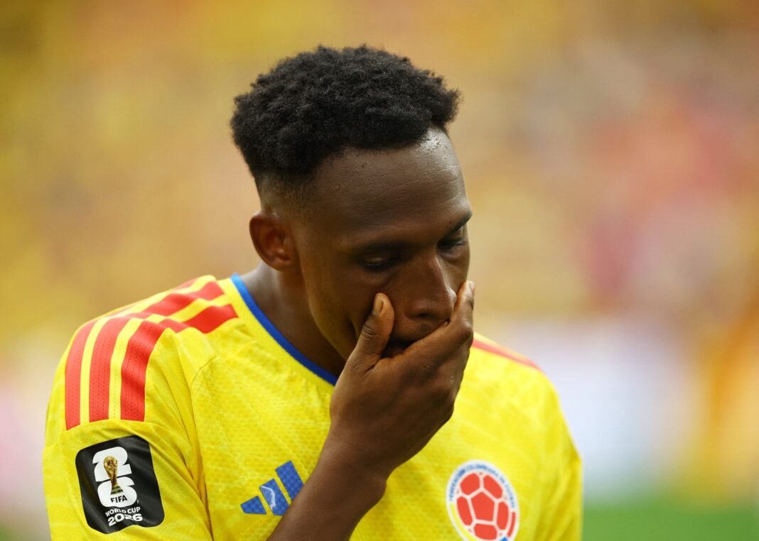 Jhon Lucumí con la camiseta de la Selección Colombia