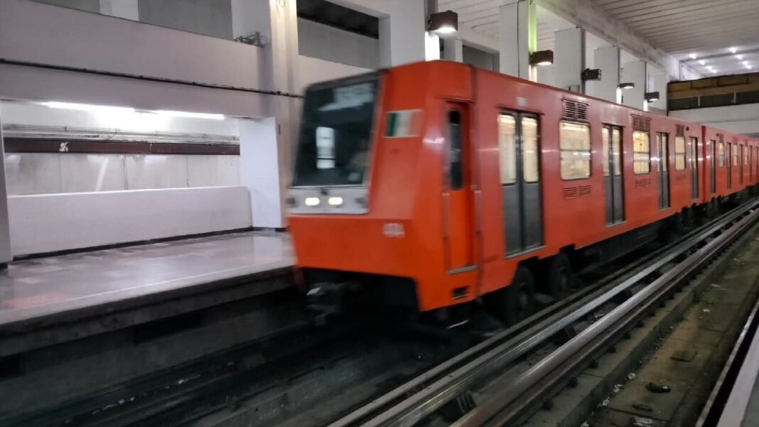 Estación Tacubaya del Metro de la Ciudad de México