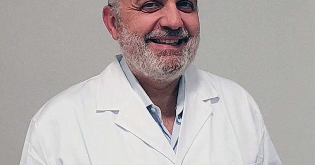 Xavier Aldeguer, médico digestólogo, hablando sobre problemas digestivos en verano