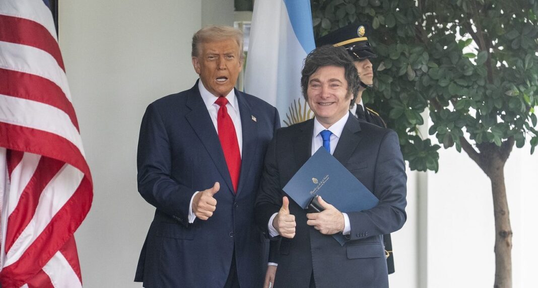 Banderas de Argentina y Estados Unidos
