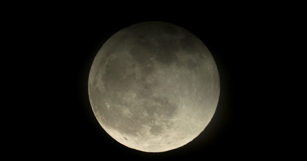 Luna llena en Aries 2026