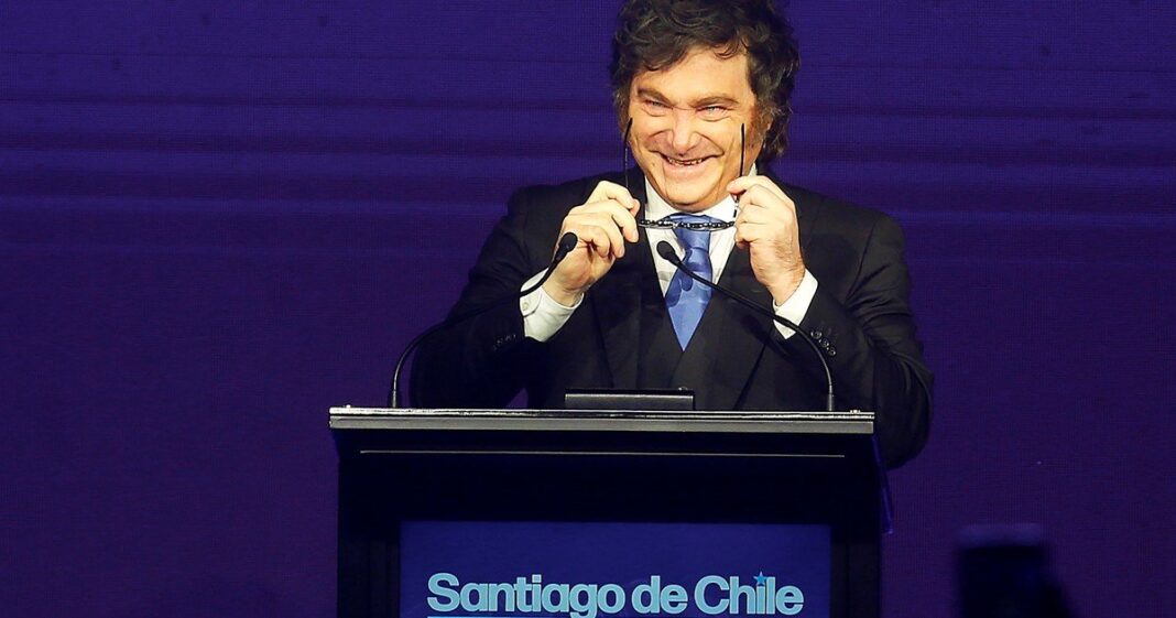 Javier Milei durante su discurso en el V Encuentro Regional del Foro Madrid en Santiago de Chile
