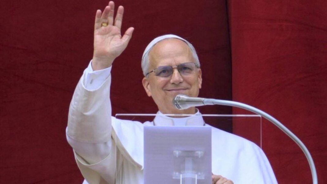 El papa León XIV durante una ceremonia religiosa