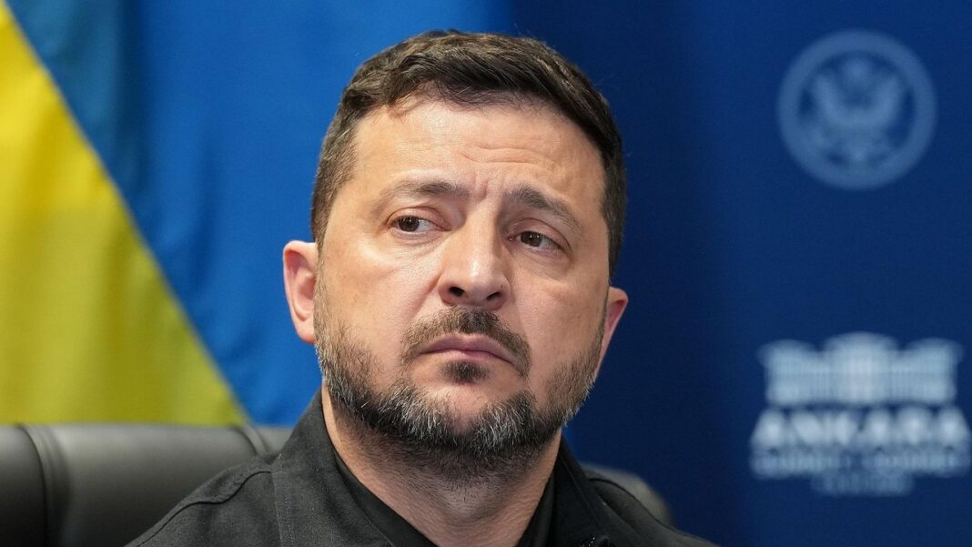 Volodímir Zelenski, presidente de Ucrania, en una reunión oficial