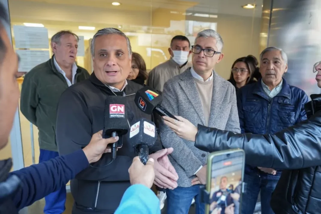 Vecinos de Tucumán protestan por falta de agua y cloacas